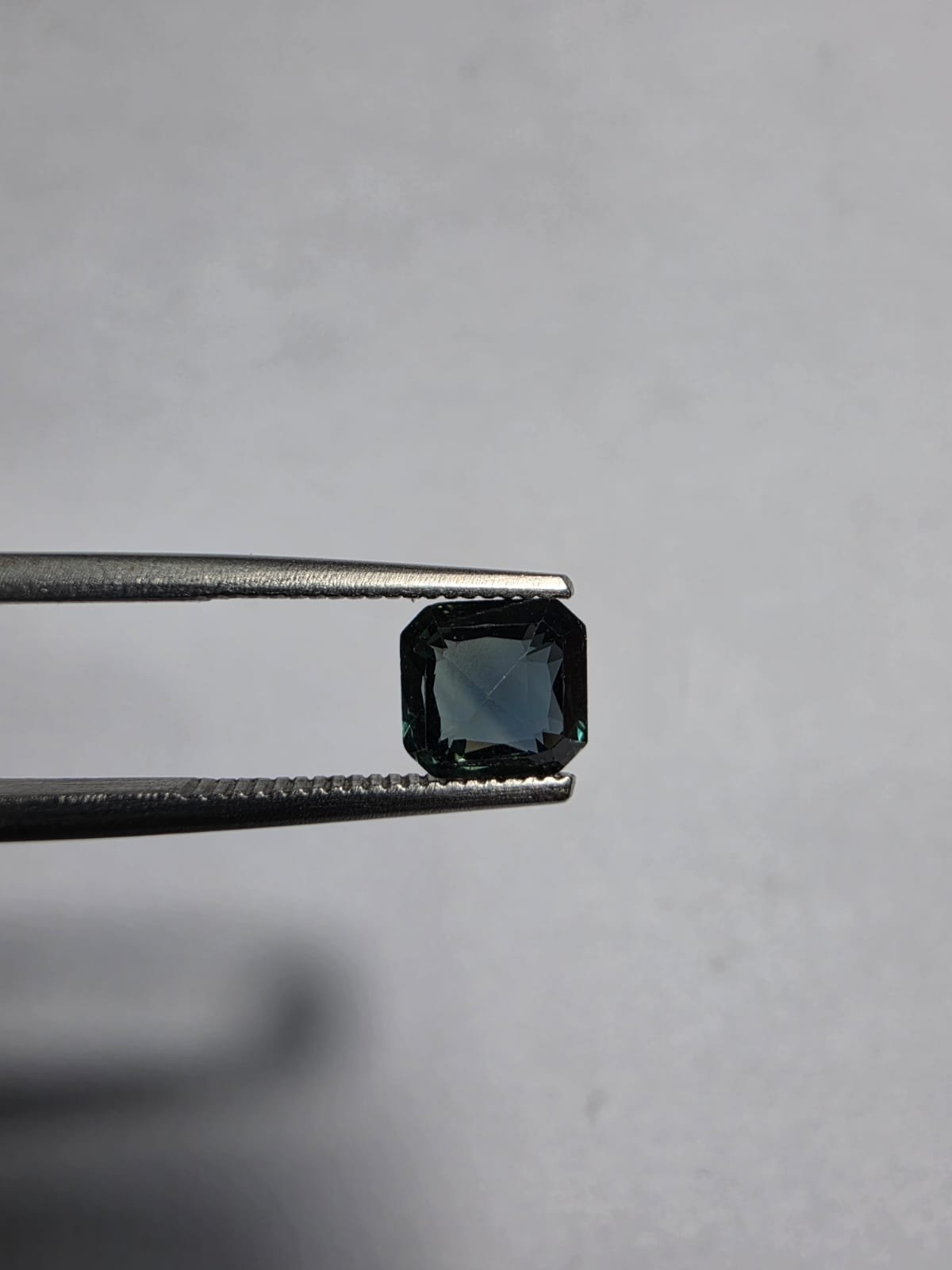 Green  Sapphire photo 2