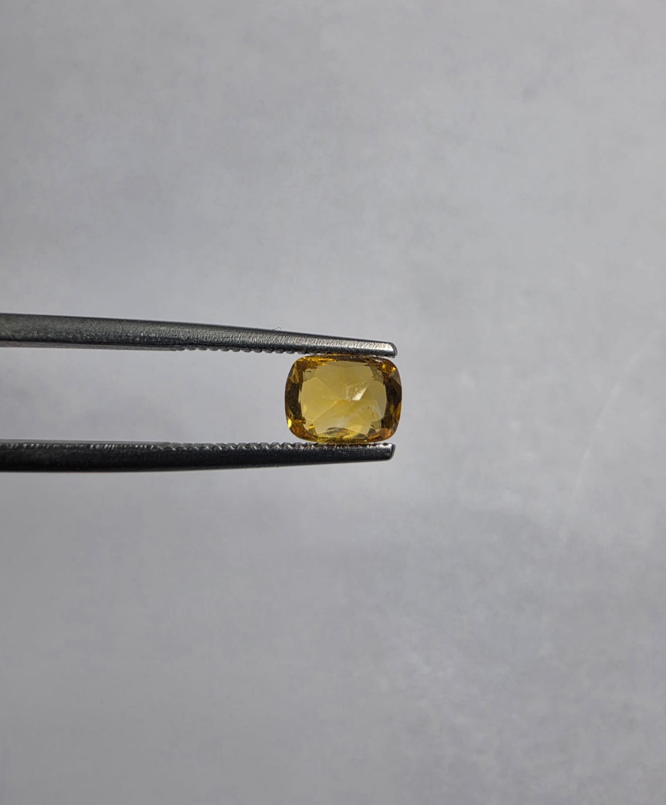 Yellow Sapphire photo 2